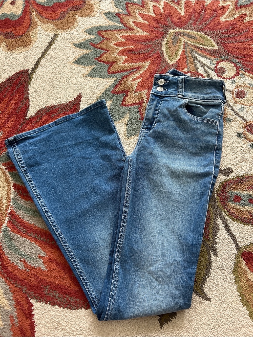Hollister || Light Blue Flared Jeans